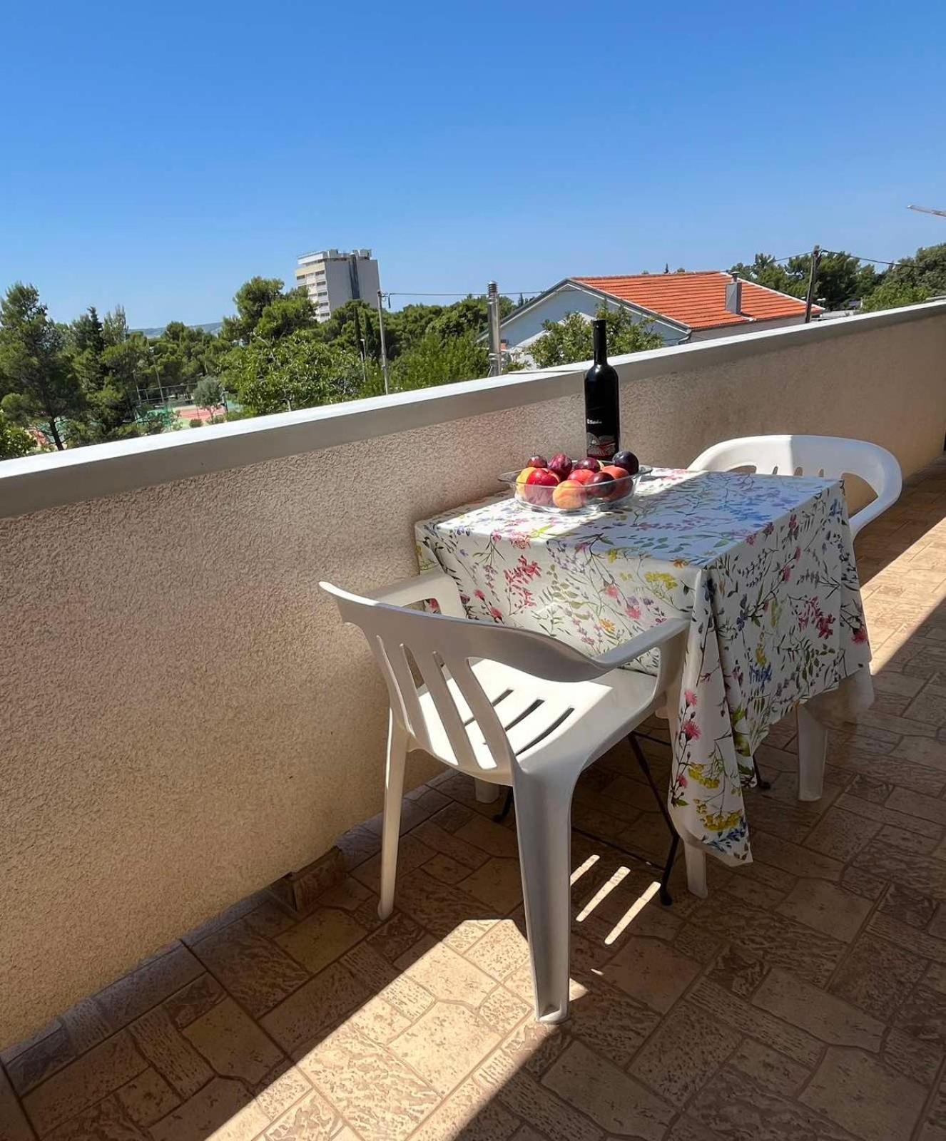 Apartment Lavanda Стариград-Пакленица Экстерьер фото